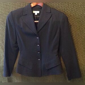 Bebe Woman’s Black Wool Blazer w/Rayon Lining, Single-Breasted 4-Button; Size 2